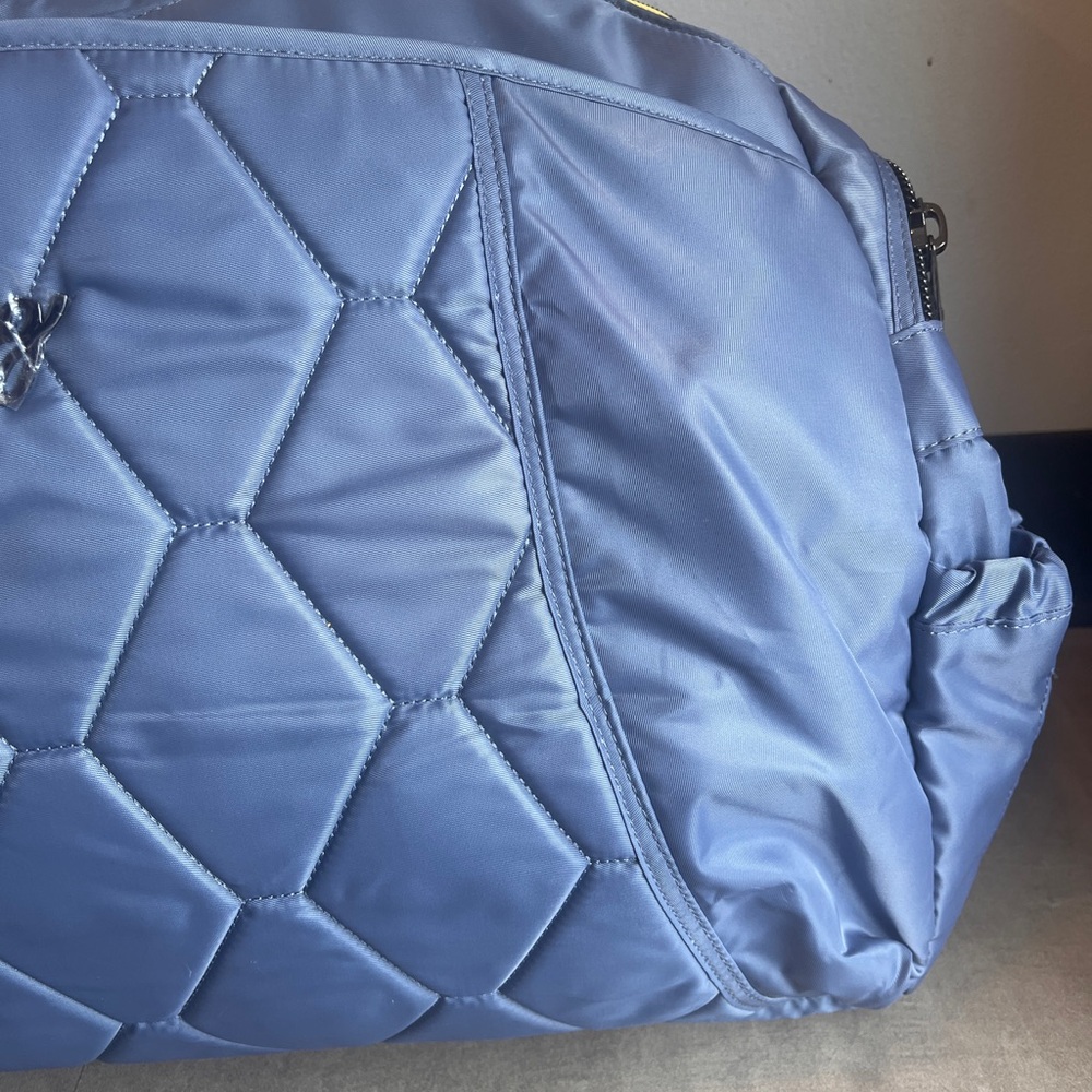 Lug Bag - Blue Moon Icepop Pontoon 2 Overnight Tote Bag - Picture 7 of 13